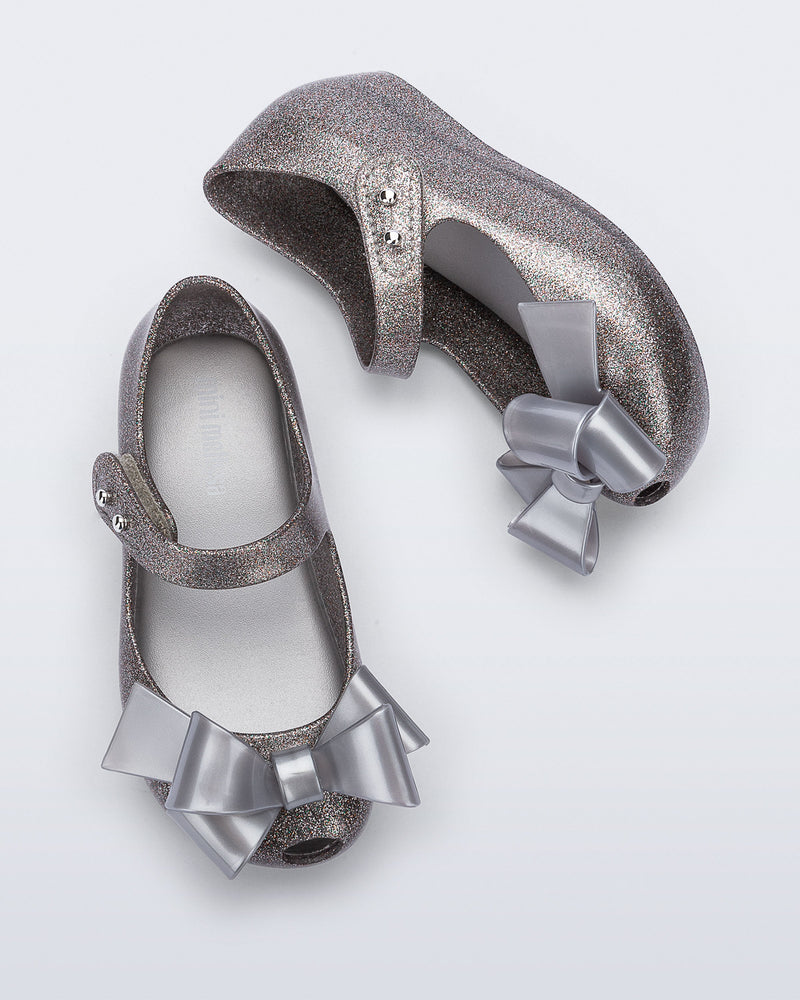 Ultragirl Classy