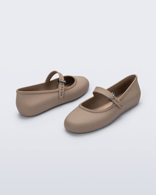 Product element, title Soft Ballerina en Beige Foncé
 price €79,00