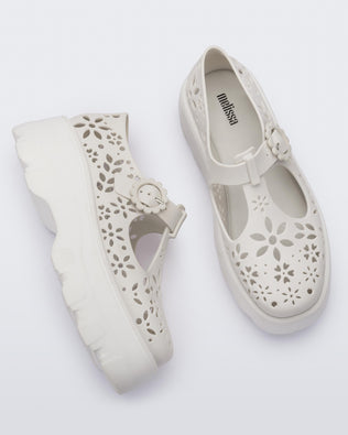 Product element, title Kick Off Lace in Bianco
 price €69,50