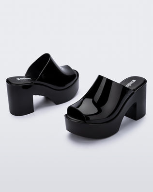 Product element, title Mule Hype in Zwart
 price €129,00