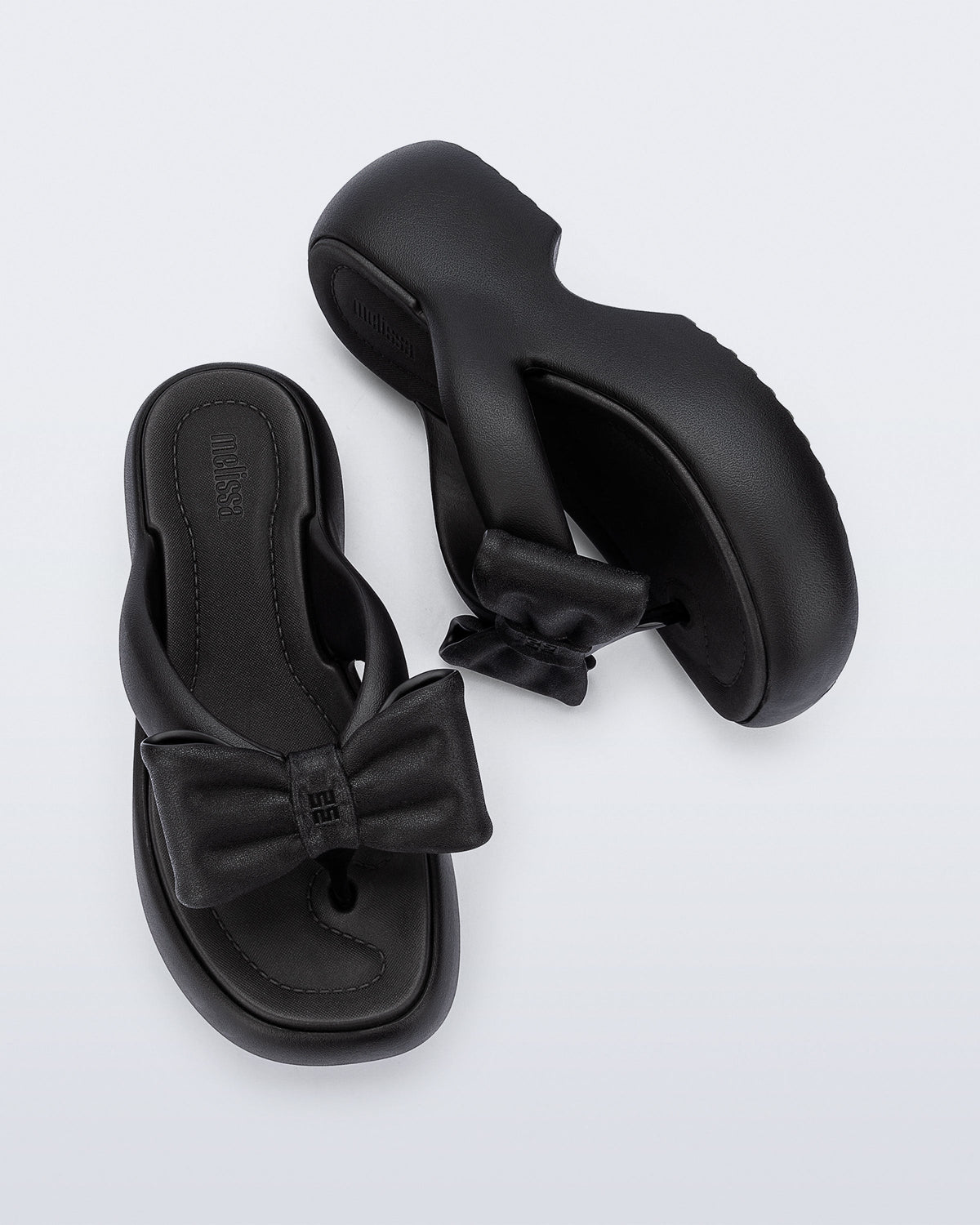 Free Fuzzy Platform Bow