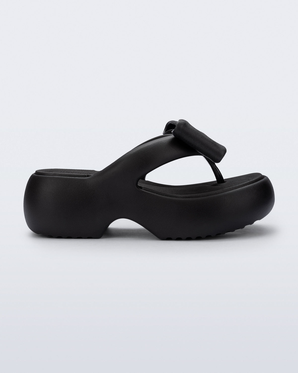 Free Fuzzy Platform Bow