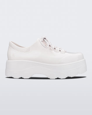 Product element, title Kick Off Sneaker in Bianco
 price €53,00