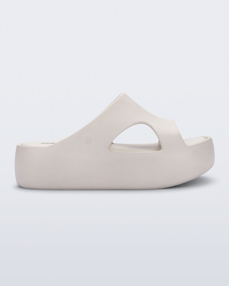 Melissa Free Cut Out Platform Beige