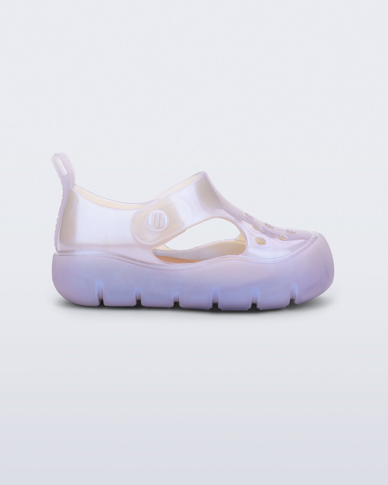 Side view of a pearly blue Bowie baby sandal.