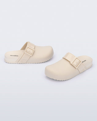 Product element, title Cozy Clog in Beige
 price €55,00