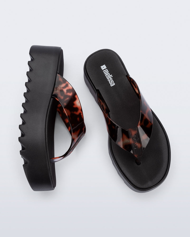 Thong Platform