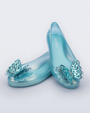Product element, title Sweet Love Butterfly in Pearly Blue
 price €41,40