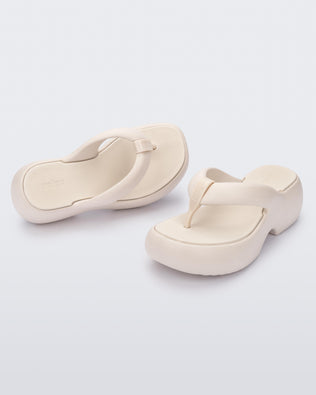 Product element, title Free Platform II in Beige
 price €99,00