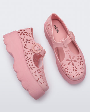 Product element, title Kick Off Lace in Pink
 price €69,50
