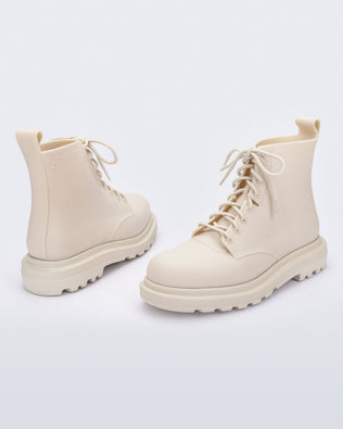 Product element, title Coturno in Beige
 price €129,00