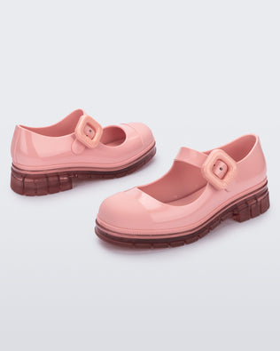 Product element, title June in Pink
 price €89,00