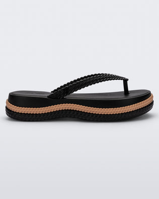 Product element, title Leblon in Black/Beige
 price €39,50