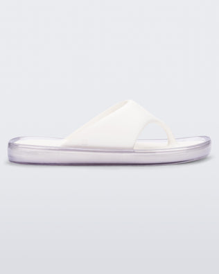Product element, title Float in White/Clear
 price €79,00