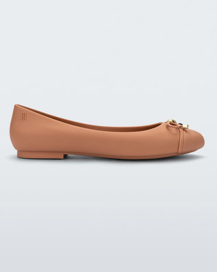 Product element, title Doll in Dark Beige
 price €53,40