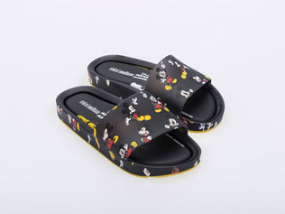 Product element, title Beach in Black
 price €31,60