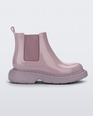 Product element, title Step in Lilac
 price €64,00