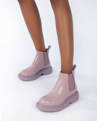 Product element, title Step in Lilac
 price €64,00