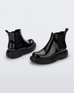 Product element, title Step in Black
 price €64,00