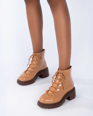 Product element, title Cosmo in Bronze/Beige
 price €76,80