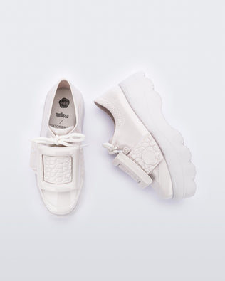 Product element, title Buckle Up Kick Off in White
 price €51,20