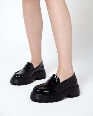 Product element, title Royal in Black
 price €49,50