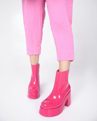Product element, title Nubia in Pink
 price €108,00