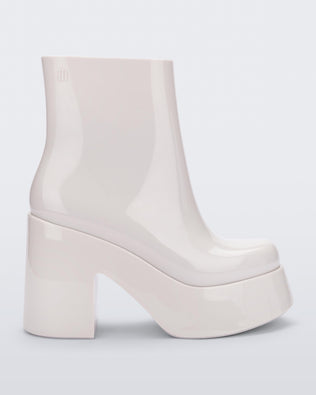 Product element, title Nubia in White
 price €108,00