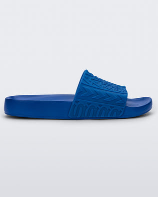Product element, title Slide in Blue
 price €65,00