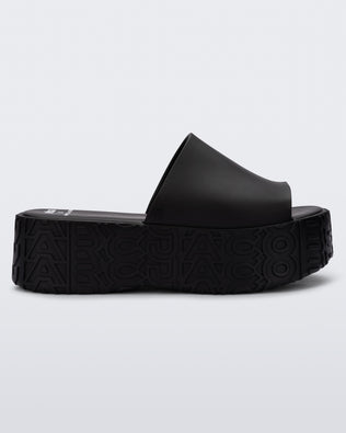 Product element, title Becky in Black
 price €117,00