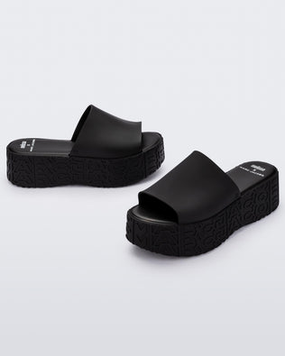 Product element, title Becky in Black
 price €117,00