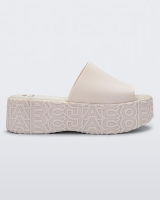 Product element, title Becky in Beige
 price €117,00