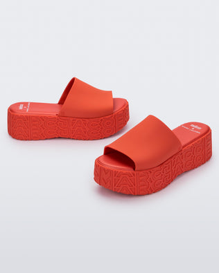 Product element, title Becky in Red
 price €117,00