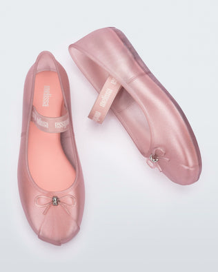 Product element, title Sophie in Pearly Pink
 price €55,30