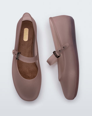 Product element, title Soft Ballerina in Clear Brown
 price €55,00