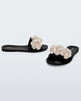 Product element, title Babe Springtime in Black/Beige
 price €48,30