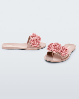 Product element, title Babe Springtime in Pink
 price €48,30