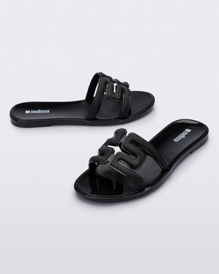 Product element, title M Slide in Black
 price €49,00