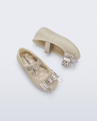 Product element, title Sophie in Pearly Beige
 price €69,00
