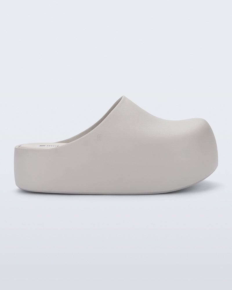 Melissa Free Clog Up Platform Beige