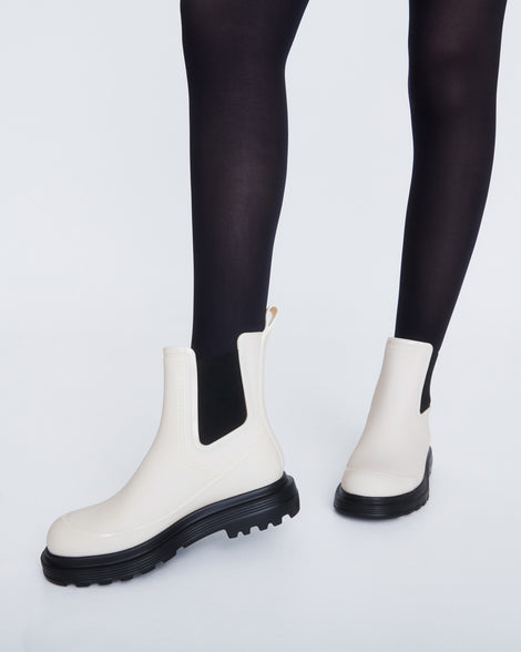 Melissa Noir Boot Black/Beige
