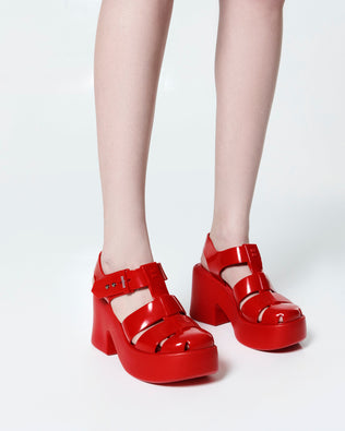 Product element, title Lulu in Red
 price €119,00