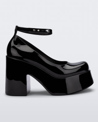 Product element, title Doll Heel in Black
 price €69,50