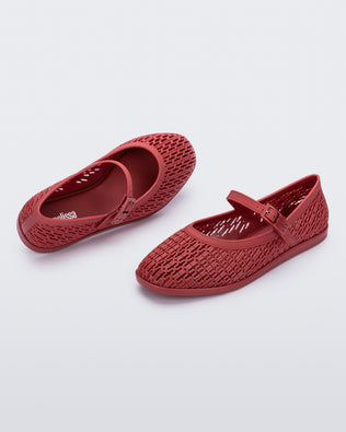 Product element, title Harper in Red
 price €89,00