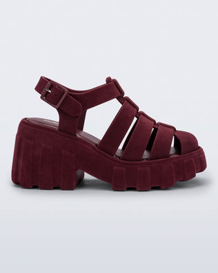Product element, title Megan Velvet in Red
 price €89,40
