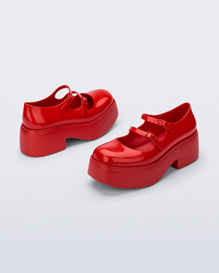 Product element, title Farah in Red
 price €96,00