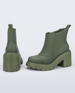 Product element, title Courtney in Green
 price €129,00