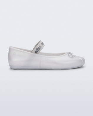 Product element, title Sophie in Pearly White
 price €79,00
