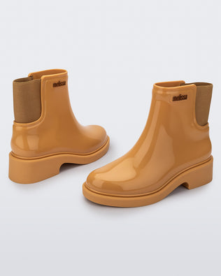 Product element, title Chelsea Boot in Caramel
 price €99,00