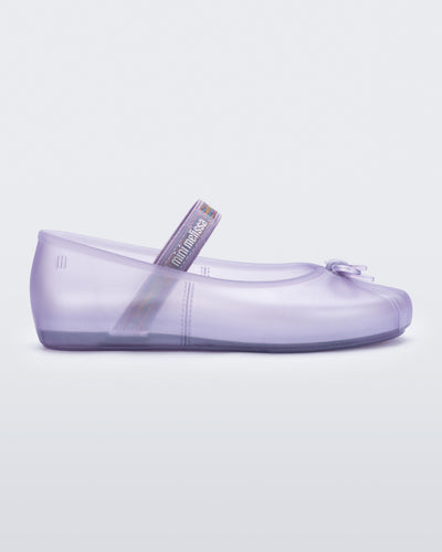 Side view of a kids lilac Sophie flat